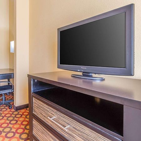 Quality Inn & Suites Montgomery East Carmichael Rd Extérieur photo